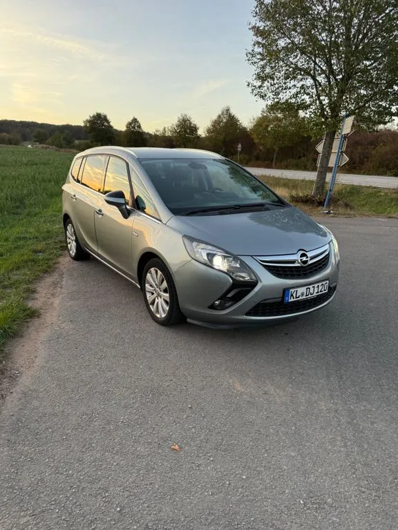 Opel Zafira Tourer