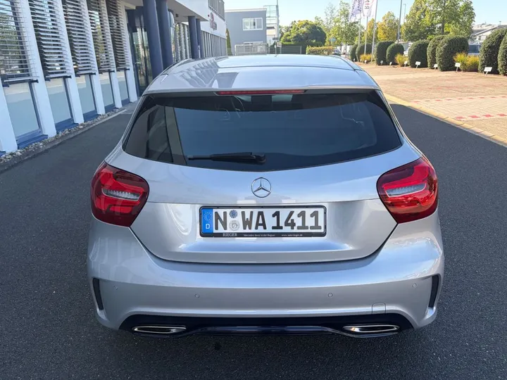 Mercedes-Benz A 220