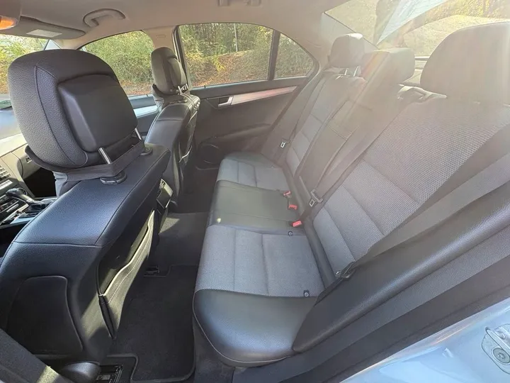 Mercedes-Benz C 200