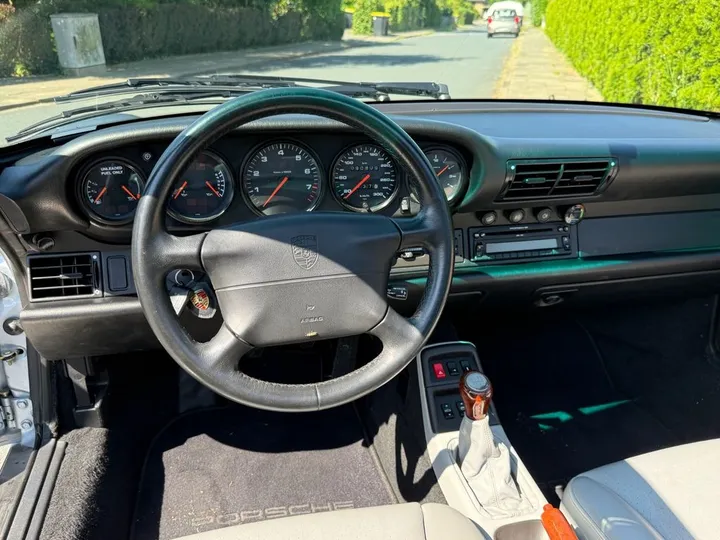 Porsche 993