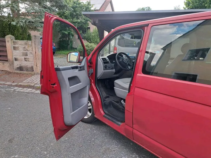 Volkswagen T5 Transporter