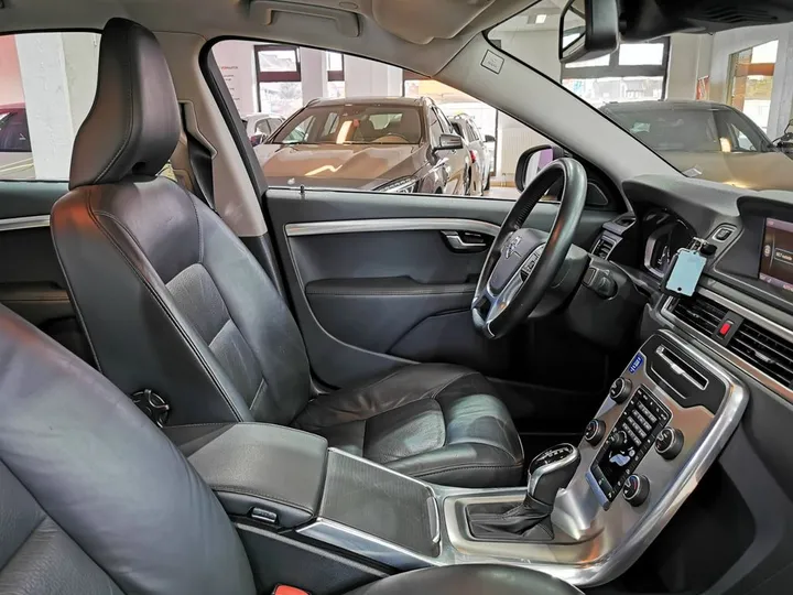 Volvo S80