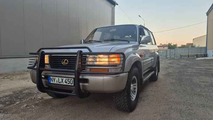 Lexus LX 450