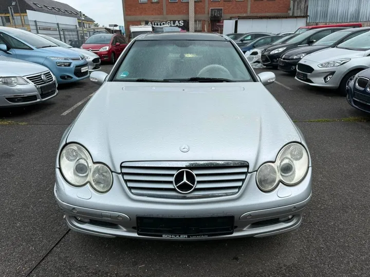 Mercedes-Benz C 220