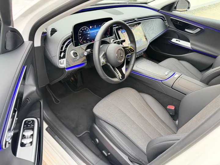 Mercedes-Benz E 200