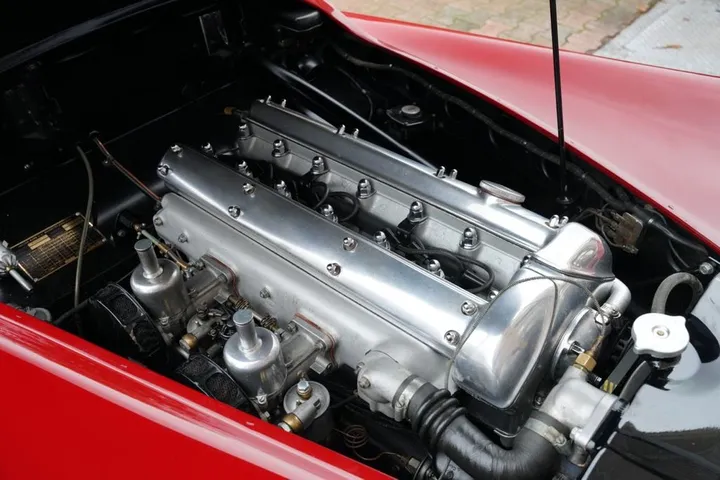 Jaguar XK