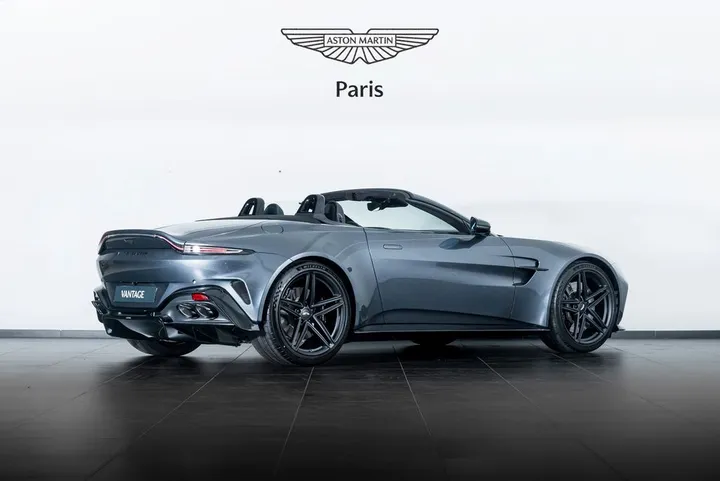 Aston Martin V8 Vantage