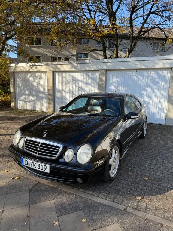 Mercedes-Benz CLK 320