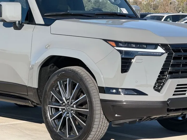 Lexus GX 550