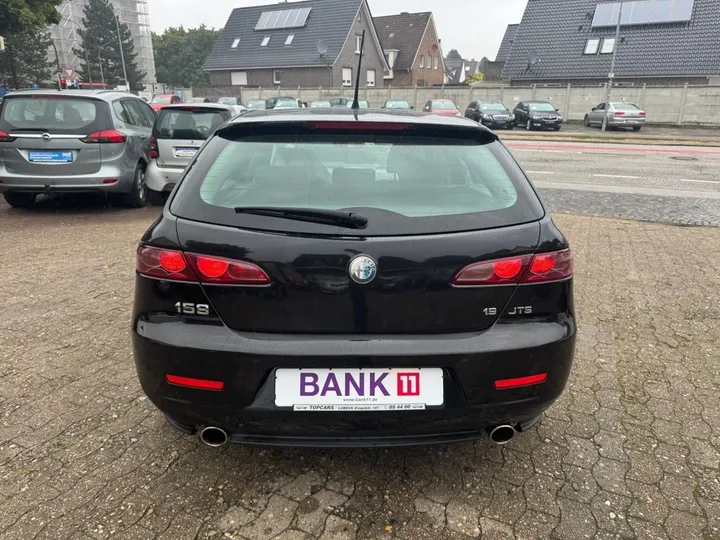 Alfa Romeo 159
