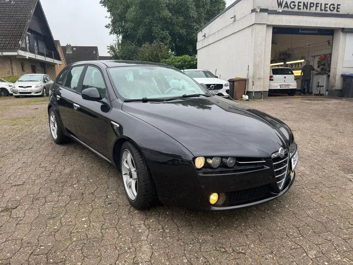 Alfa Romeo 159