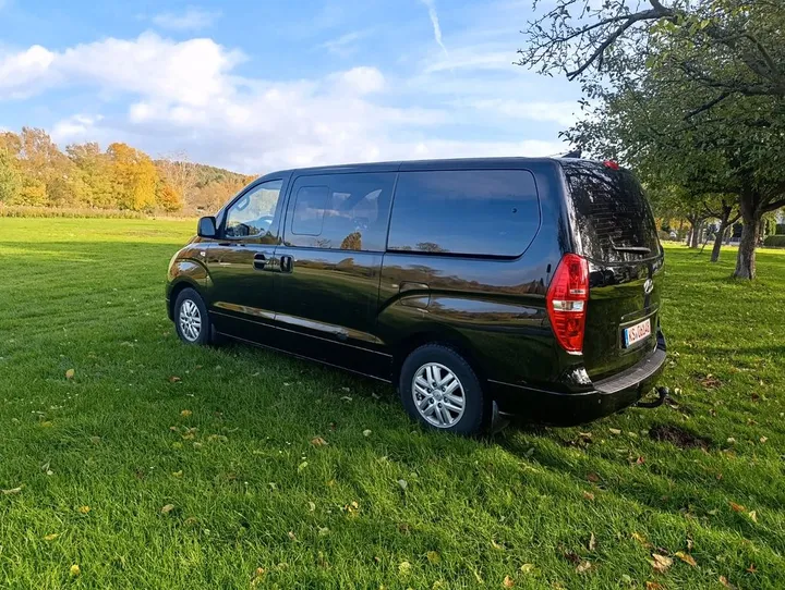 Hyundai H-1