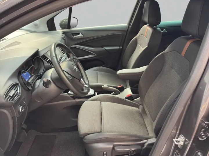 Opel Crossland (X)