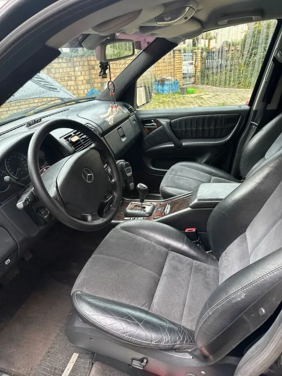 Mercedes-Benz ML 270