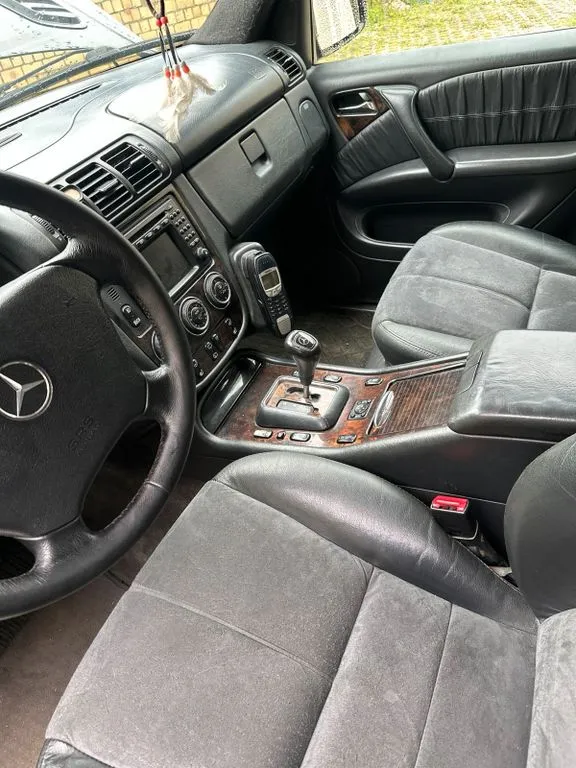 Mercedes-Benz ML 270