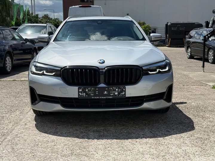 BMW 518