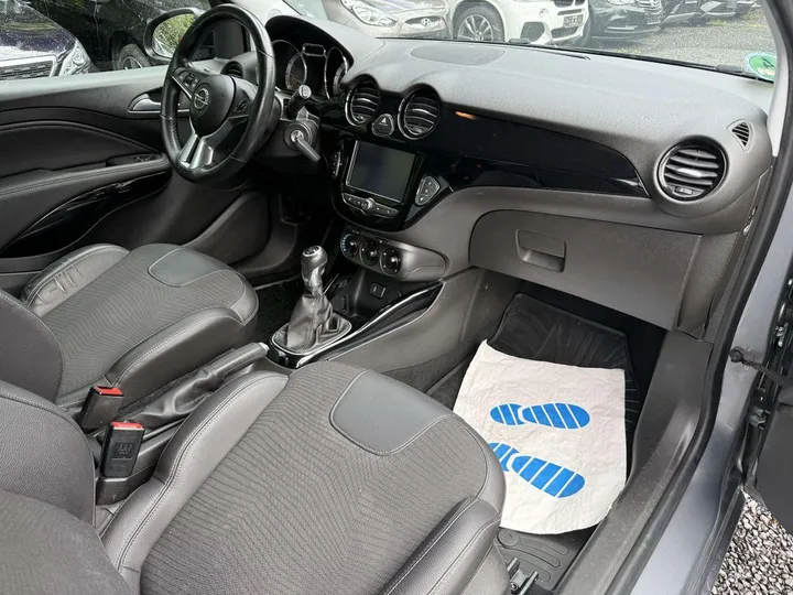 Opel Adam
