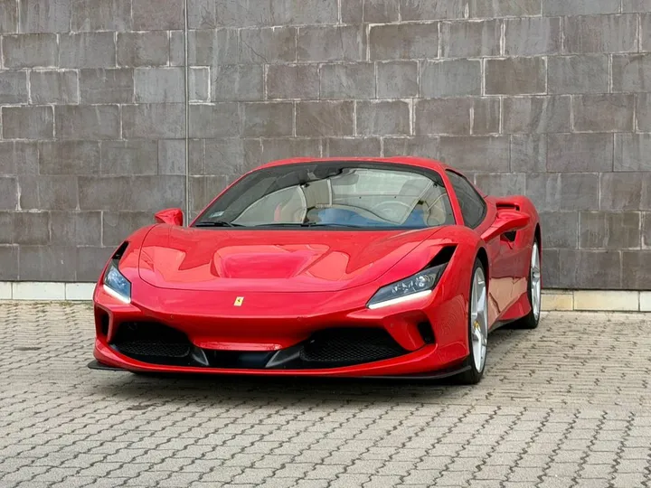 Ferrari F8