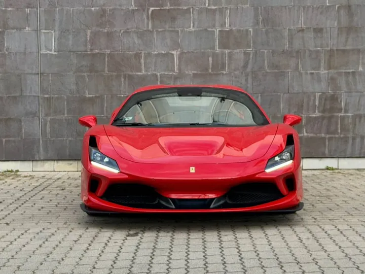 Ferrari F8