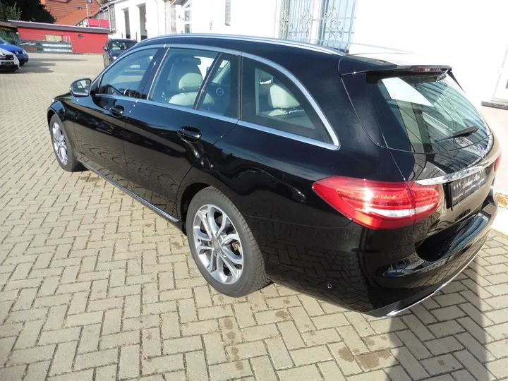 Mercedes-Benz C 180