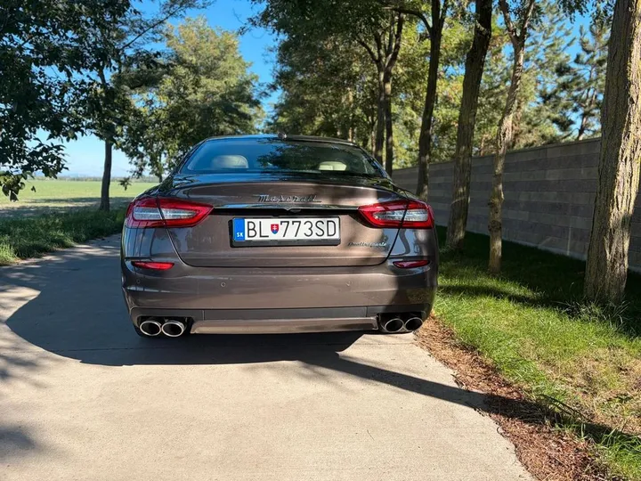 Maserati Quattroporte
