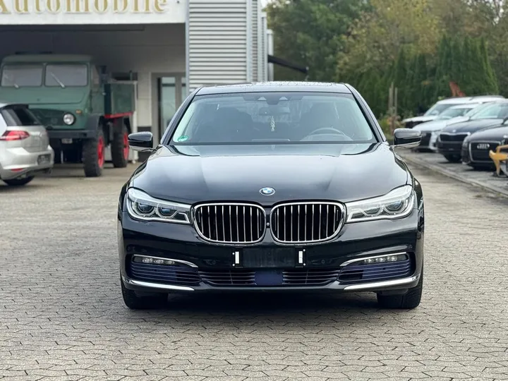 BMW 740