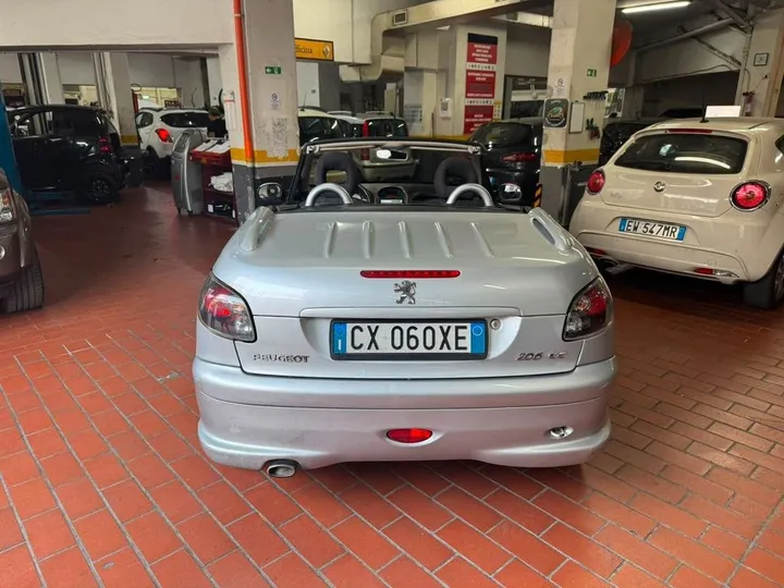 Peugeot 206