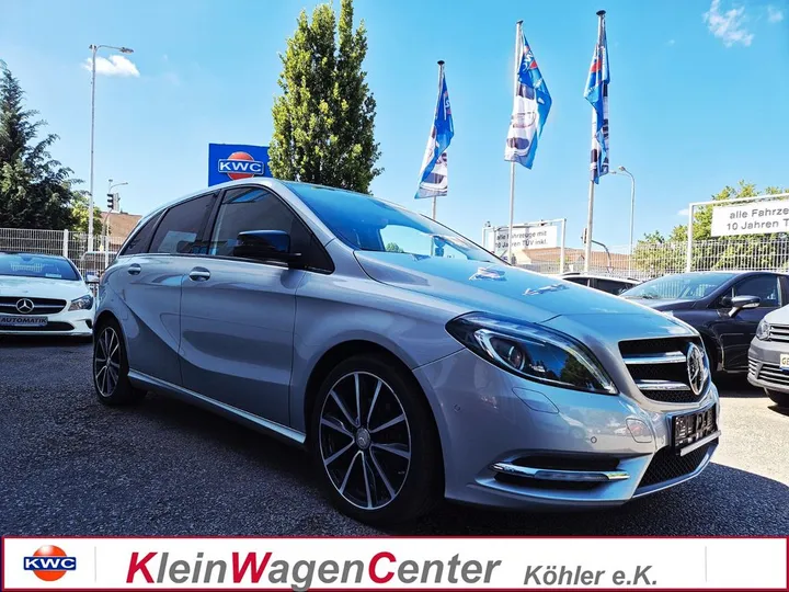 Mercedes-Benz B 200