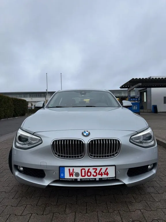 BMW 120