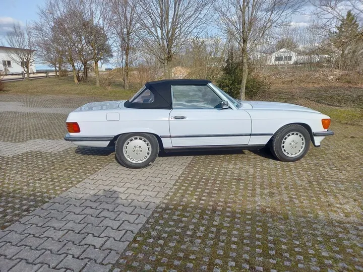 Mercedes-Benz 560