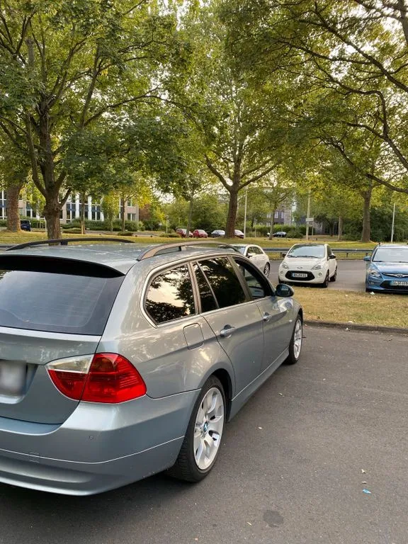 BMW 325