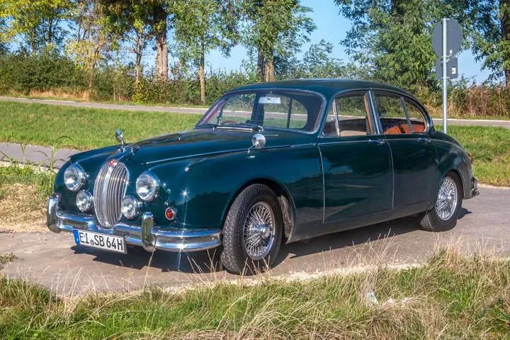 Jaguar MK II