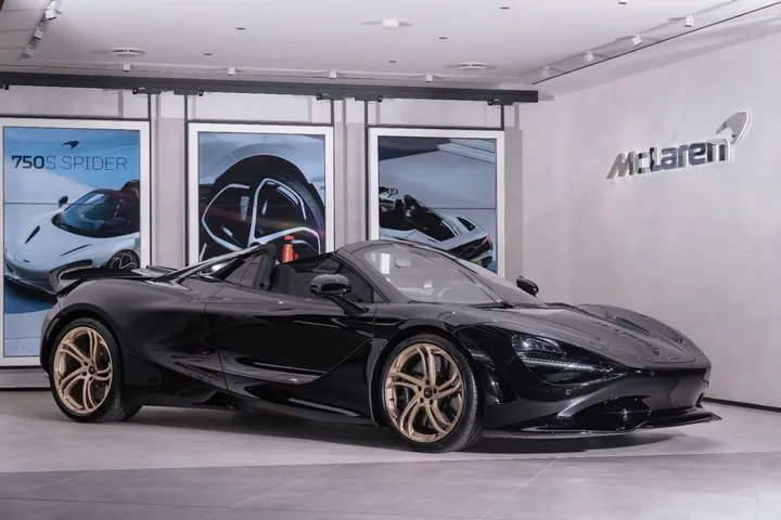 McLaren 750S