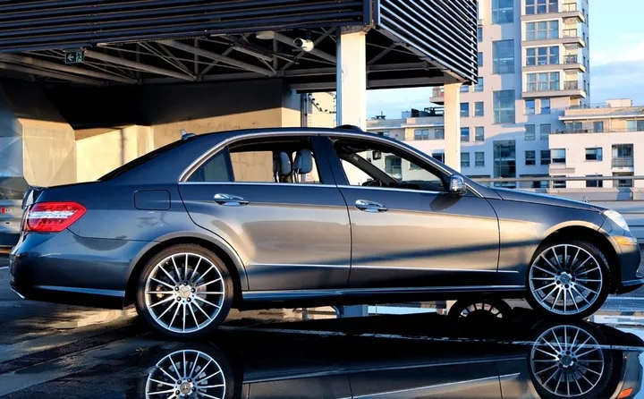 Mercedes-Benz E 500
