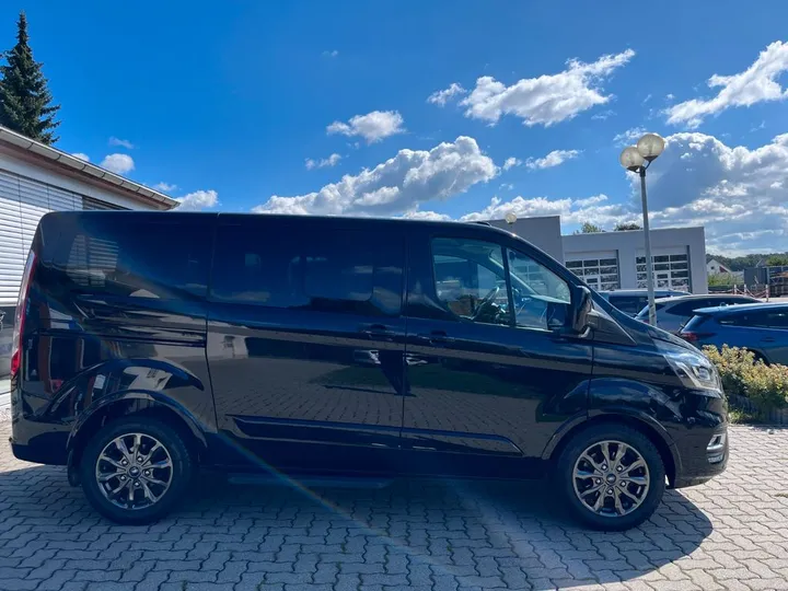 Ford Tourneo Custom