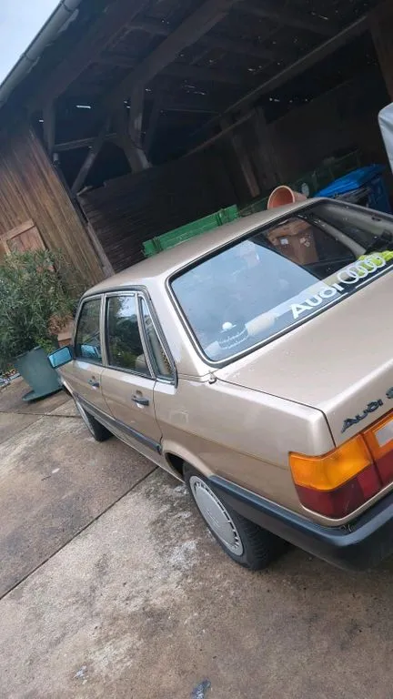 Audi 80