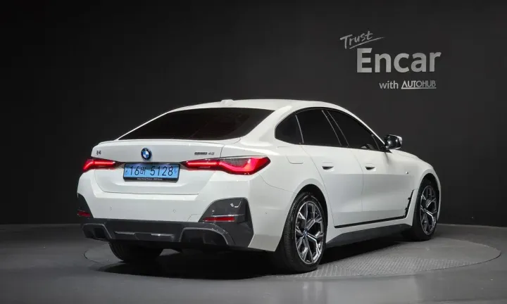 BMW i4
