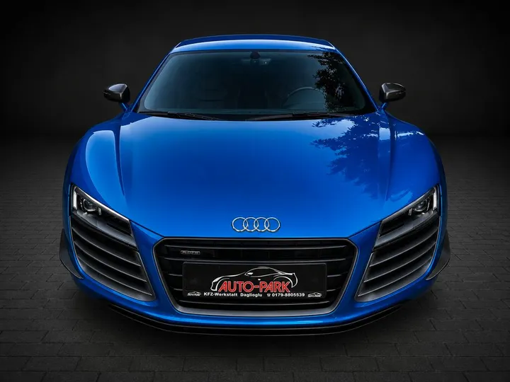 Audi R8