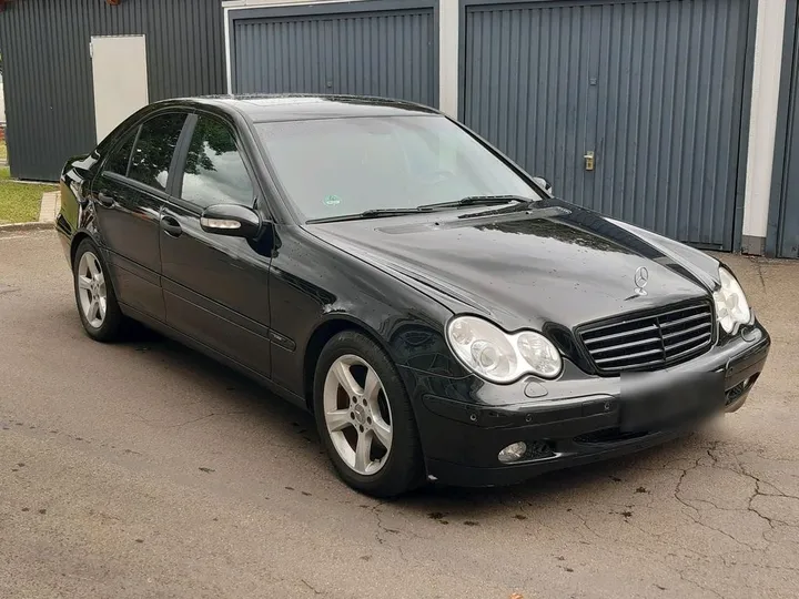 Mercedes-Benz C 180