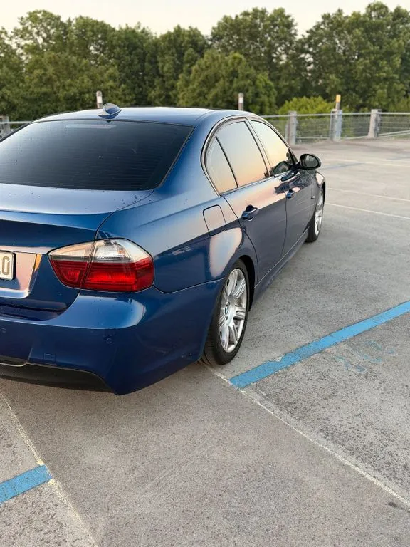 BMW 325