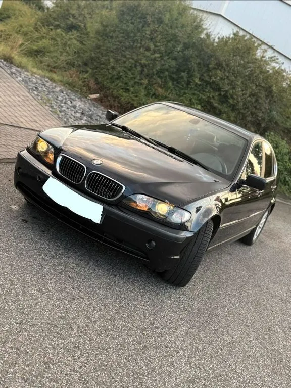 BMW 320