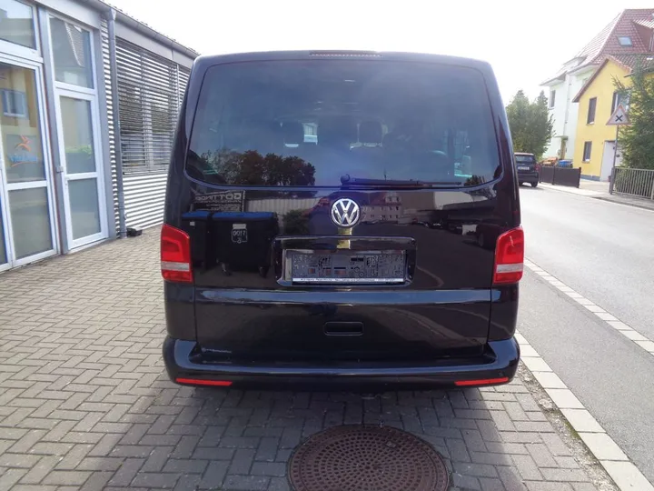 Volkswagen T5 Caravelle