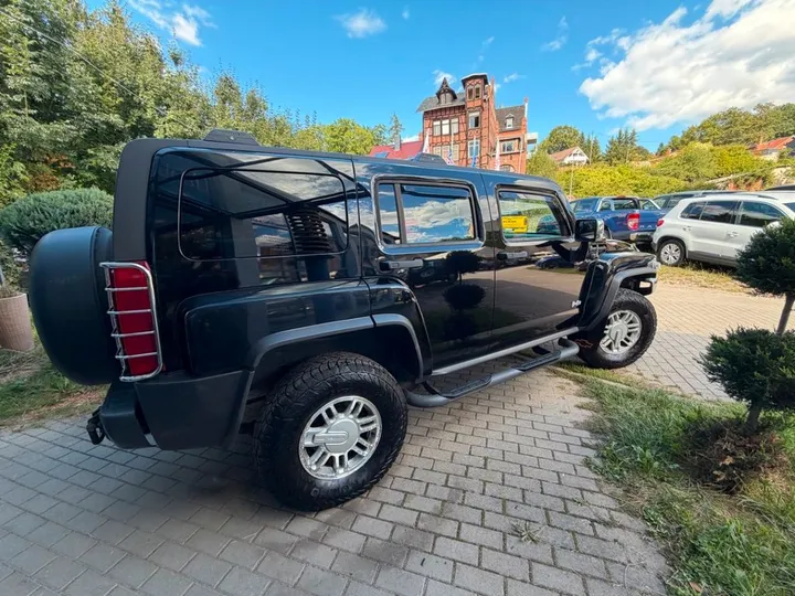 Hummer H3