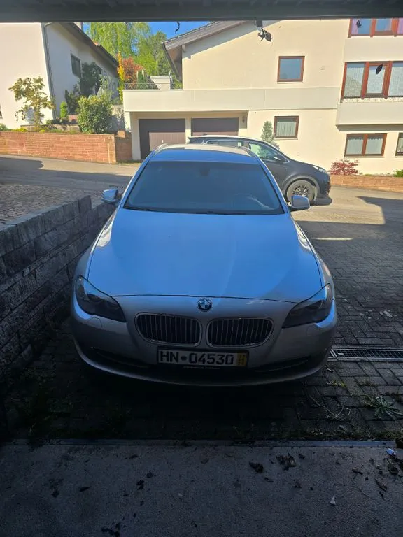 BMW 525