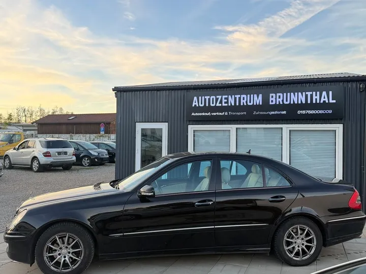 Mercedes-Benz E 320