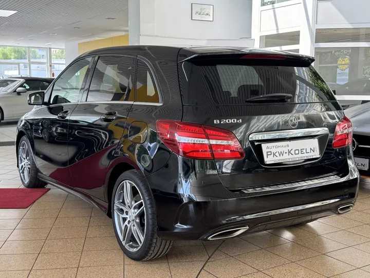 Mercedes-Benz B 200