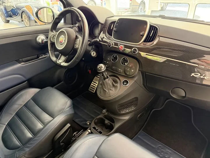 Abarth 695