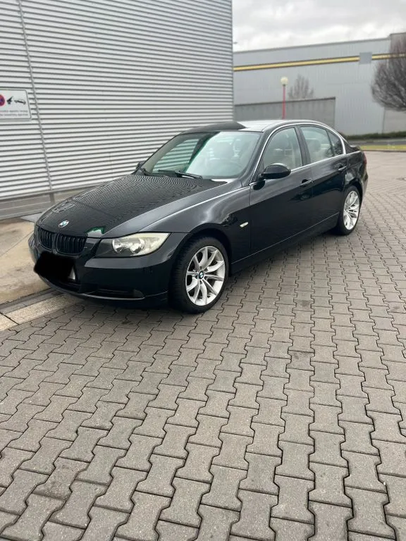 BMW 325