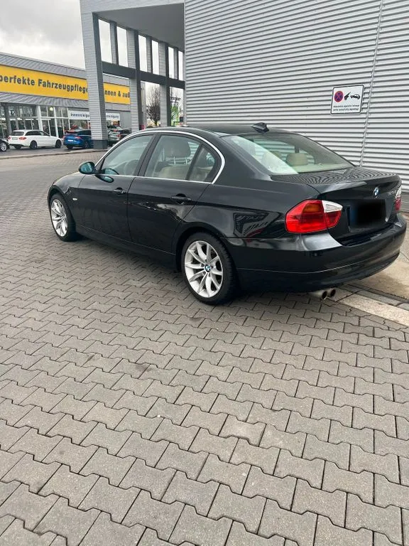 BMW 325