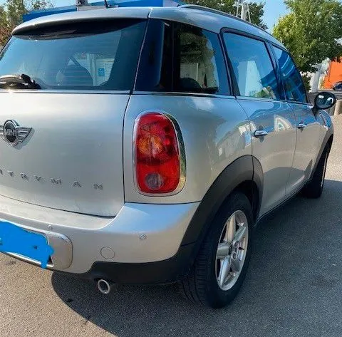 MINI One D Countryman